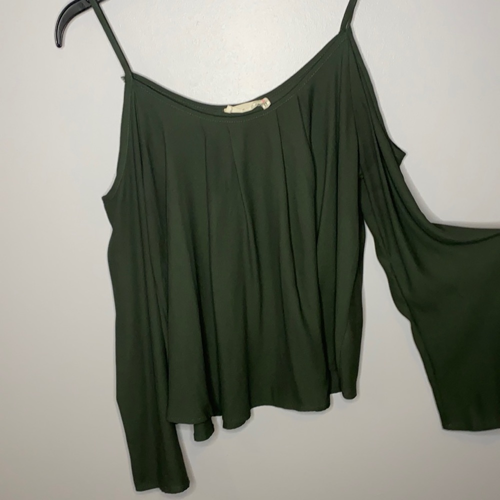 Off the shoulder long sleeve
